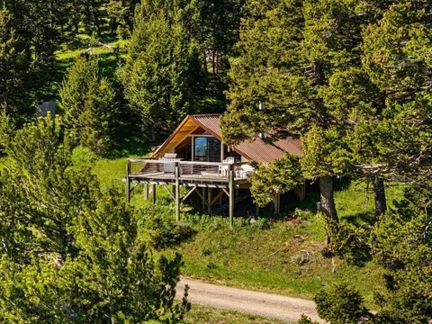 502 Quinn Creek Rd, Bozeman, MT 59715
