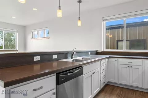 Kitchen - 25 Macee Ln, Bozeman, MT 59718 photo 4 of 5