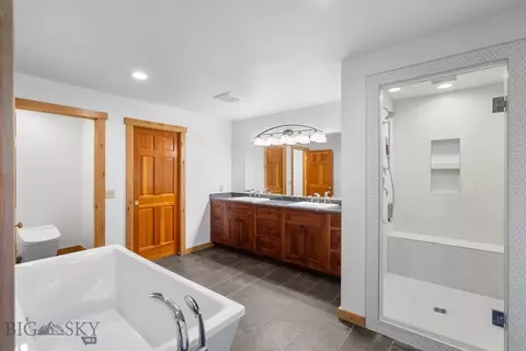 Bath - 4100 Pasha Ln, Bozeman, MT 59718 photo 1 of 10