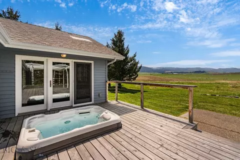 Exterior - 4100 Pasha Ln, Bozeman, MT 59718 photo 5 of 9