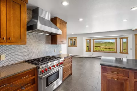 Kitchen - 4100 Pasha Ln, Bozeman, MT 59718 photo 5 of 10