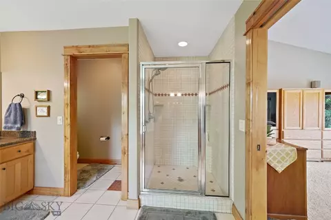Bath - 64 E Katina Ct, Bozeman, MT 59718 photo 2 of 10