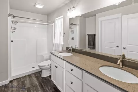 Bath - 97 9th St #B, Belgrade, MT 59714 photo 1 of 2