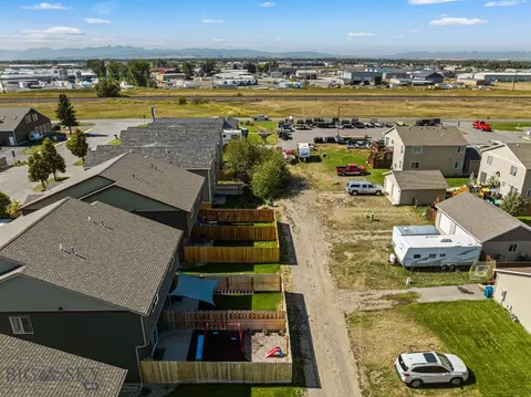 View/Area - 97 9th St #B, Belgrade, MT 59714 photo 2 of 7