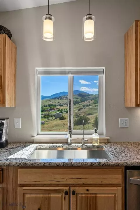 Kitchen - 52 Arcturus Dr, Emigrant, MT 59027 photo 4 of 4