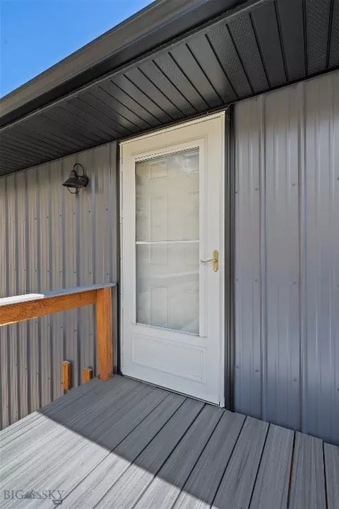 Exterior - 52 Arcturus Dr, Emigrant, MT 59027 photo 5 of 8