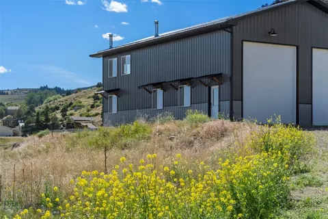 Exterior - 52 Arcturus Dr, Emigrant, MT 59027 photo 3 of 8