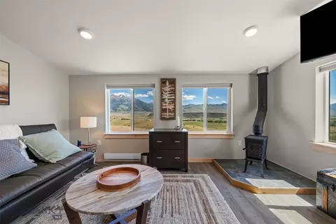 Living - 52 Arcturus Dr, Emigrant, MT 59027 photo 4 of 4
