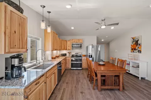 Kitchen - 52 Arcturus Dr, Emigrant, MT 59027 photo 2 of 4