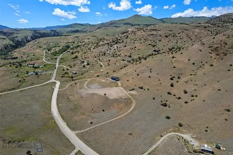 View/Area - 52 Arcturus Dr, Emigrant, MT 59027 photo 2 of 8