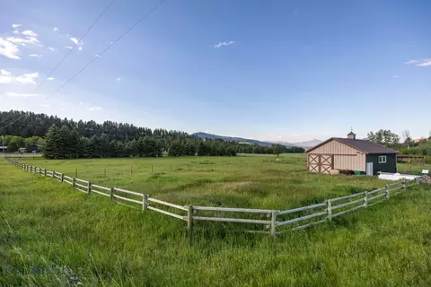 10421 Bridger Canyon Rd, Bozeman, MT 59715