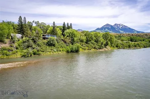 1005 E River Rd, Emigrant, MT 59027 photo 2
