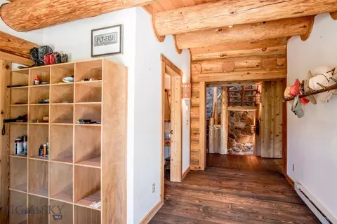 Entry Way - 376 Sundance Bench Rd, Cameron, MT 59720 photo 3 of 6