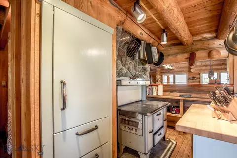 Kitchen - 376 Sundance Bench Rd, Cameron, MT 59720 photo 5 of 7