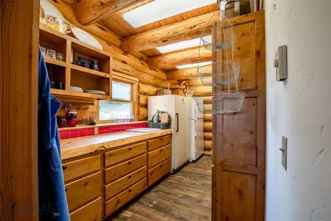 Kitchen - 376 Sundance Bench Rd, Cameron, MT 59720 photo 7 of 7