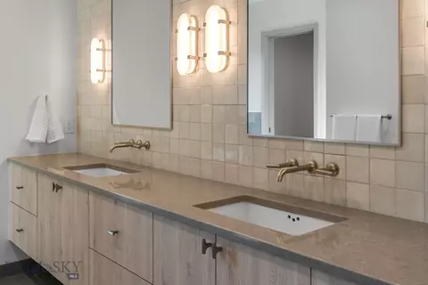 Bath - 336 Clancy Way, Bozeman, MT 59715 photo 2 of 10