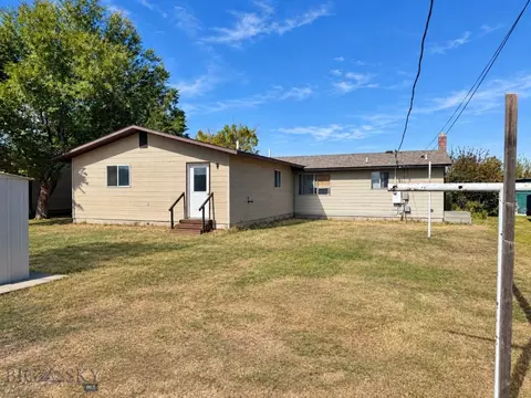 Exterior - 915 E 2nd, Big Timber, MT 59011 photo 4 of 4