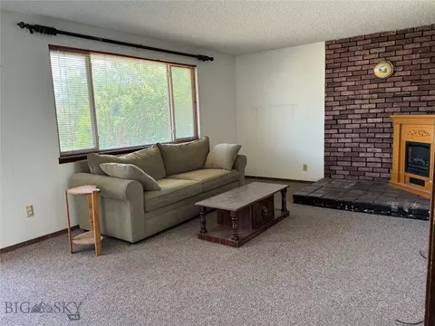 915 E 2nd, Big Timber, MT 59011 photo 7