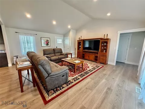 Living - 88 Thomas Way, Dillon, MT 59725 photo 1 of 2