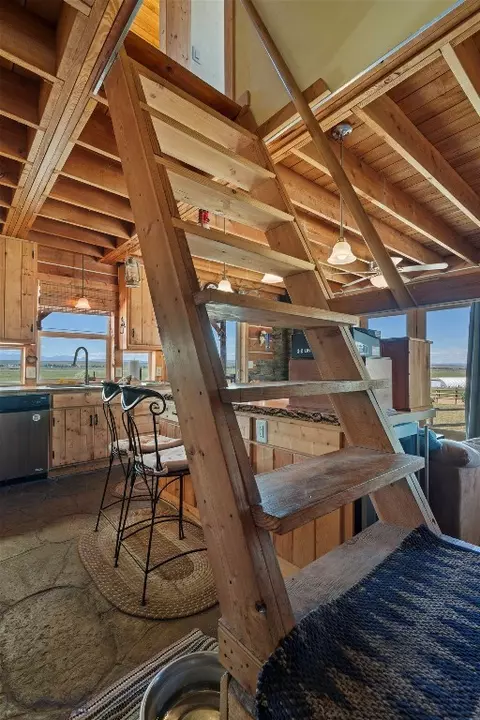 Kitchen - 4625 Buffalo Jump, Three Forks, MT 59752 photo 5 of 5