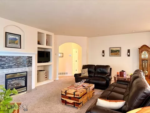 Living - 4 Jack Pine Loop # A, Clancy, MT 59634 photo 3 of 6