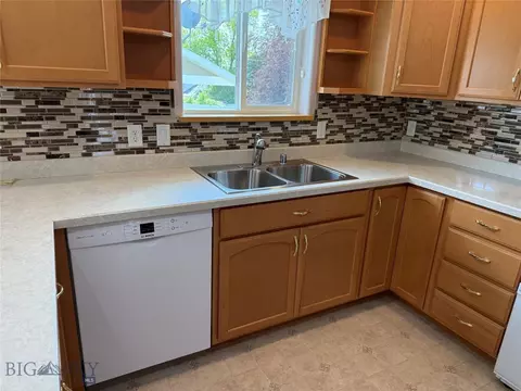 Kitchen - 82 Midway, Manhattan, MT 59741 photo 3 of 7