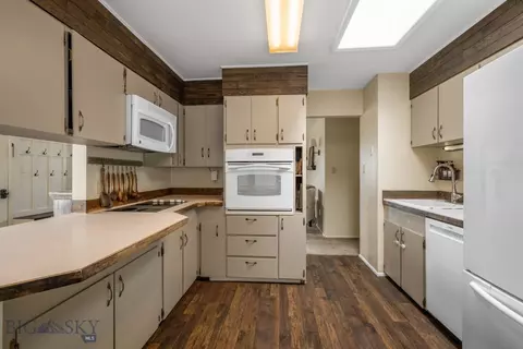 Kitchen - 825 E Parkview Ct, Dillon, MT 59725 photo 1 of 4