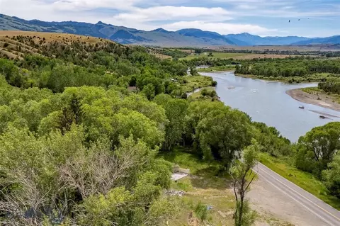 1005 E River Rd, Emigrant, MT 59027 photo 7