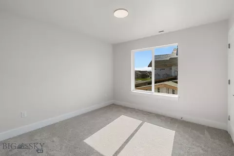 Bedroom - 813 Spaniel Ln, Belgrade, MT 59714 photo 11 of 16