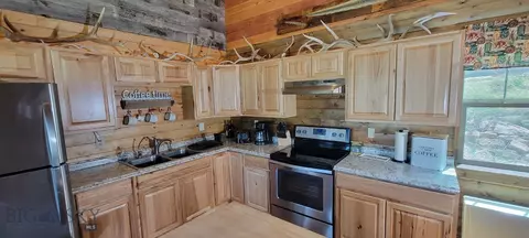 Kitchen - 747 Upper Ruby Rd, Alder, MT 59710 photo 4 of 9