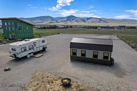 15 Berry Ln, Townsend, MT 59644