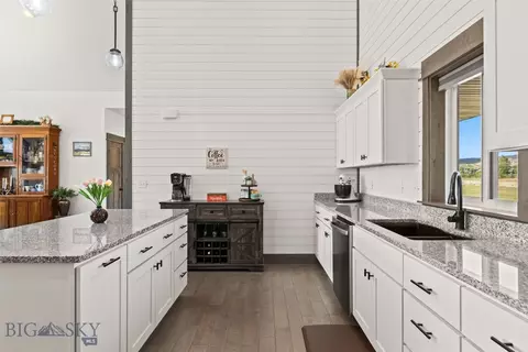 Kitchen - 116 Skyview Dr, Ennis, MT 59729 photo 3 of 4