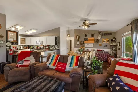 Living - 209 N 5th Ave E, Three Forks, MT 59752 photo 5 of 7