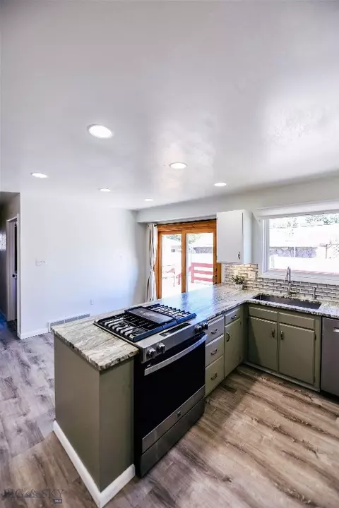 Kitchen - 635 E Morse St, Dillon, MT 59725 photo 6 of 6