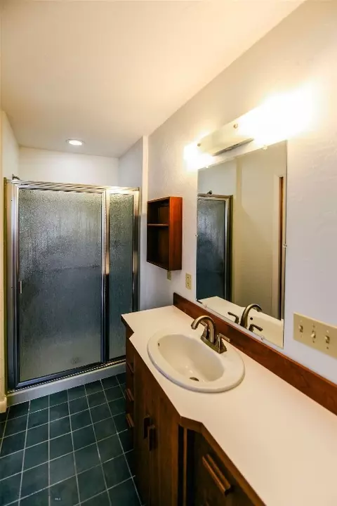 Bath - 635 E Morse St, Dillon, MT 59725 photo 8 of 12