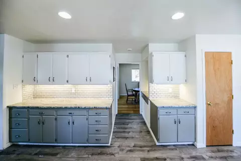 Entry Way - 635 E Morse St, Dillon, MT 59725 photo 2 of 3