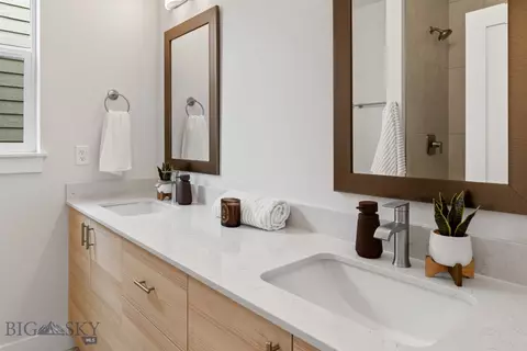 Bath - 809 Spaniel Ln, Belgrade, MT 59714 photo 1 of 10