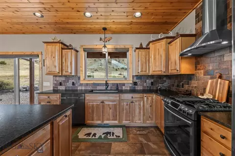 Kitchen - 60 Hidden Valley Rd, Emigrant, MT 59027 photo 5 of 6