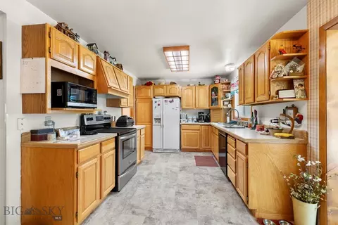 110 Vista, Dillon, MT 59725 photo 22