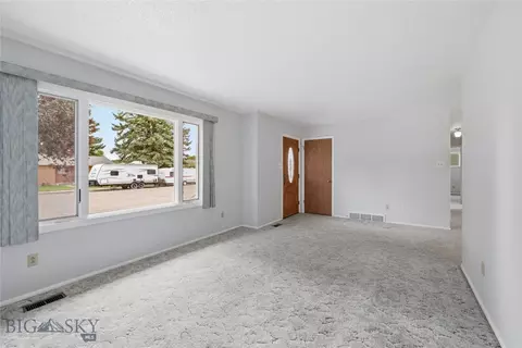 Living - 17 N Walnut St, Dillon, MT 59725 photo 1 of 4