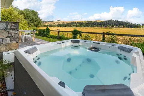 Exterior - 1226 Boylan Rd, Bozeman, MT 59715 photo 11 of 12