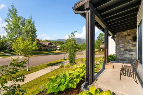 Exterior - 1226 Boylan Rd, Bozeman, MT 59715 photo 6 of 12