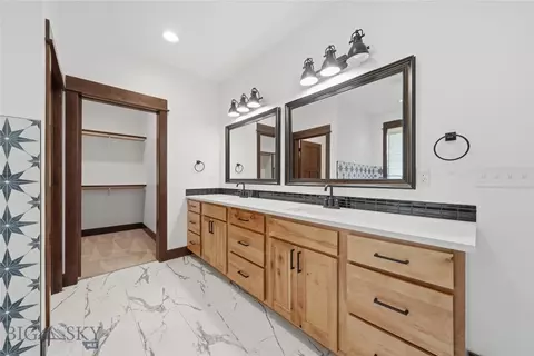 Bath - 2 Paddlefish Ct, Three Forks, MT 59752 photo 2 of 4