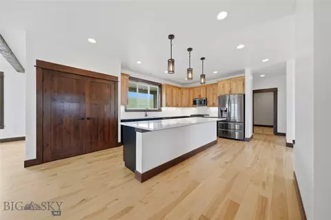 Kitchen - 2 Paddlefish Ct, Three Forks, MT 59752 photo 3 of 3
