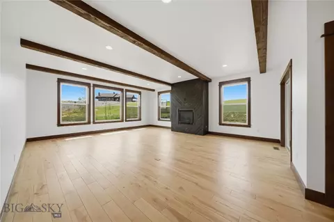 Living - 2 Paddlefish Ct, Three Forks, MT 59752 photo 1 of 3