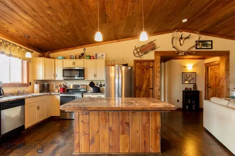 Kitchen - 66 Red Shoulder Ln, Three Forks, MT 59752 photo 5 of 5
