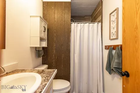 Bath - 66 Red Shoulder Ln, Three Forks, MT 59752 photo 6 of 8