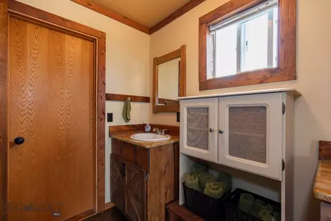 Bath - 66 Red Shoulder Ln, Three Forks, MT 59752 photo 3 of 8