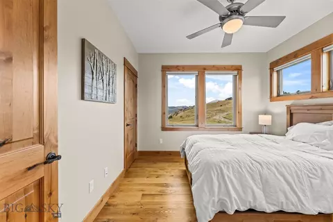 Bedroom - 20 Libra Dr, Emigrant, MT 59027 photo 6 of 9