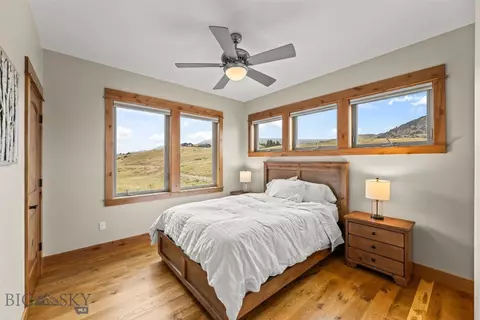 Bedroom - 20 Libra Dr, Emigrant, MT 59027 photo 5 of 9
